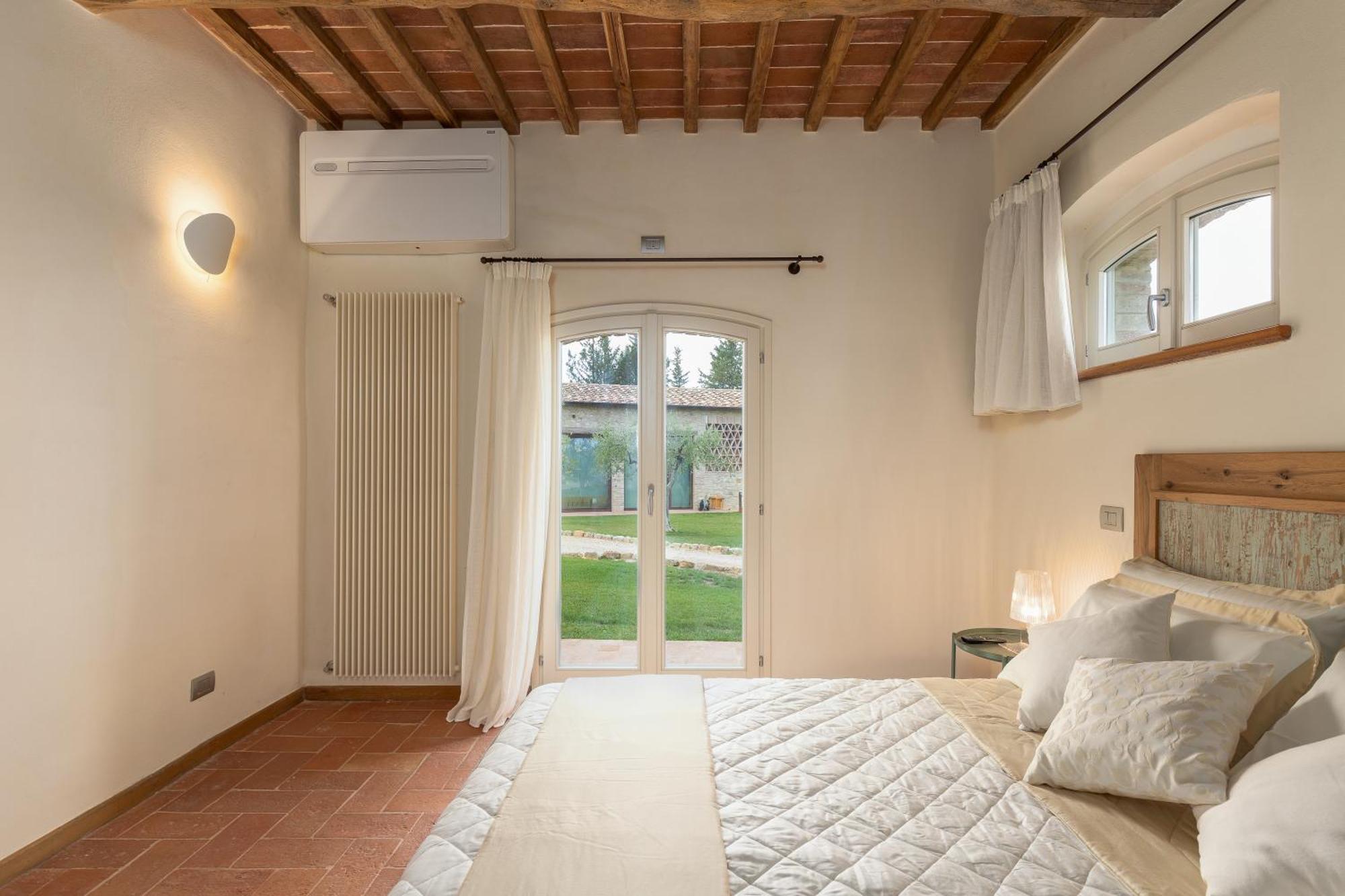 Il Castro Luxury Apartments San Gimignano Exteriör bild